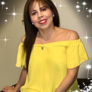 Meet your Posher, Claudia